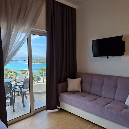 Hotel Queen Margaret Seaside Ksamil Eksteriør billede