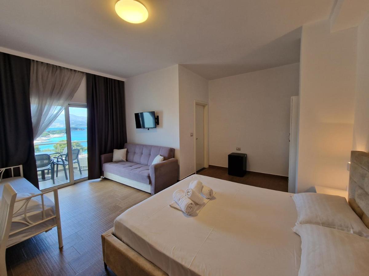 Hotel Queen Margaret Seaside Ksamil Eksteriør billede