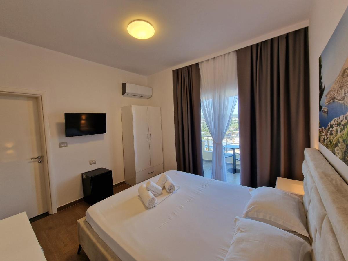 Hotel Queen Margaret Seaside Ksamil Eksteriør billede