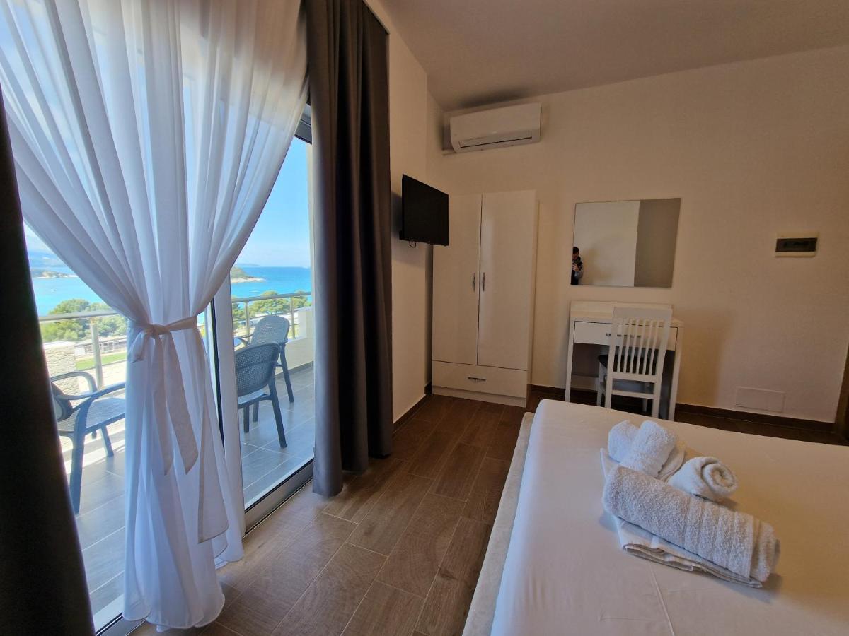 Hotel Queen Margaret Seaside Ksamil Eksteriør billede