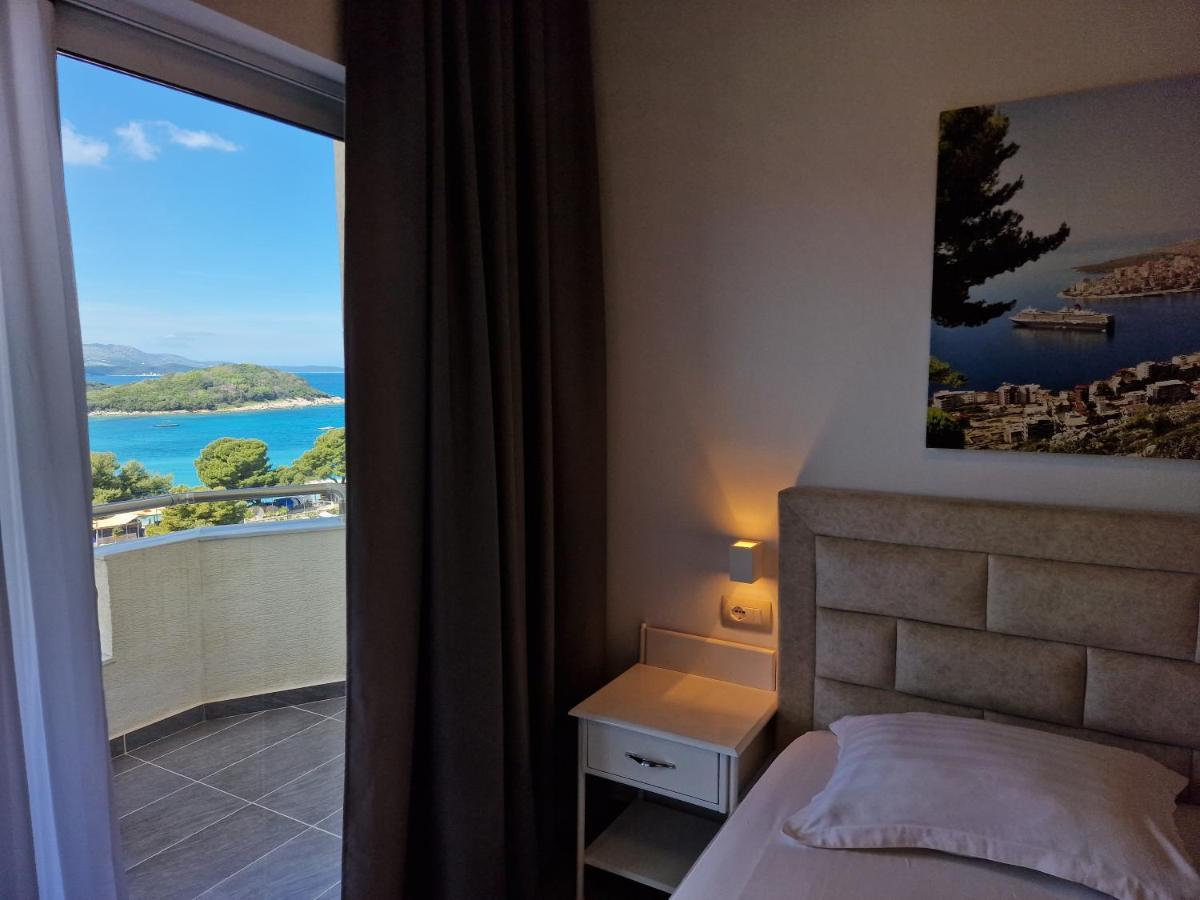 Hotel Queen Margaret Seaside Ksamil Eksteriør billede